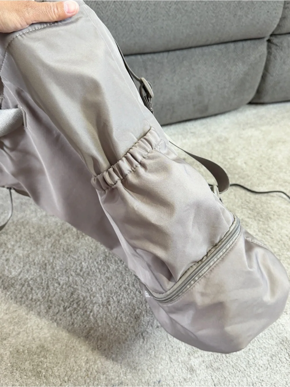 Beyond Yoga Women’s Nylon Convertible Gym Bag Drawstring Cinch Top in Gray